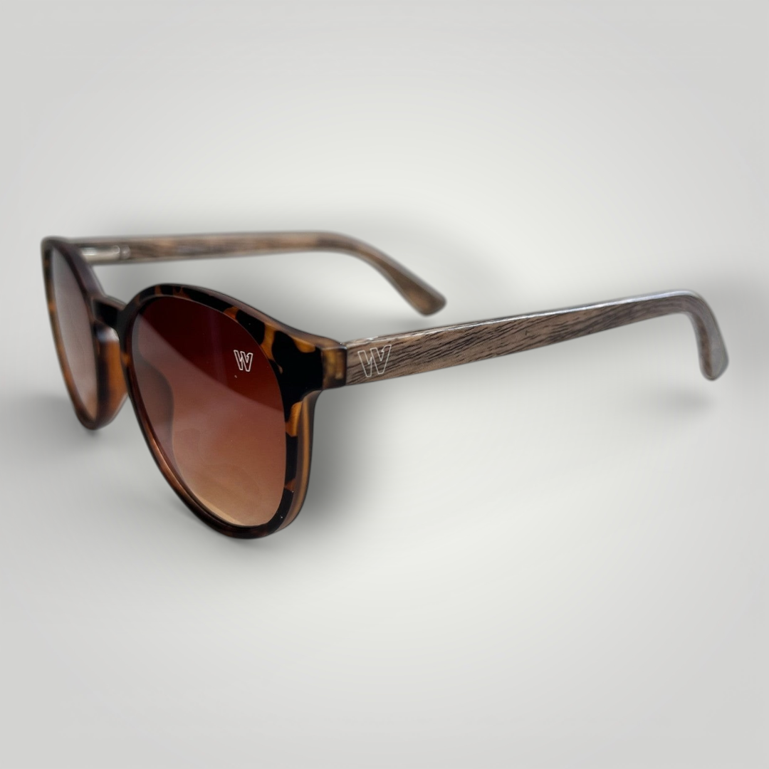 Óculos de Sol W One – Redondo Retrô em Acetato Marrom Camuflado Hastes Tipo Madeira