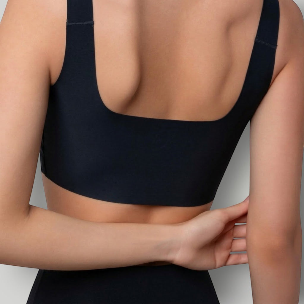 W One Brand Store black seamless polyamide top with soft touch and square neckline, ideal for everyday wear.