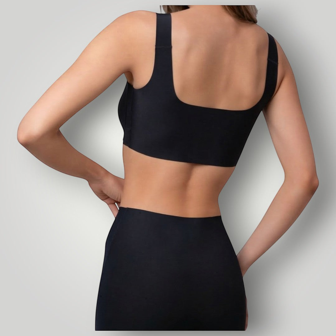 W One Brand Store black seamless polyamide top with soft touch and wide straps, ideal for everyday wear.