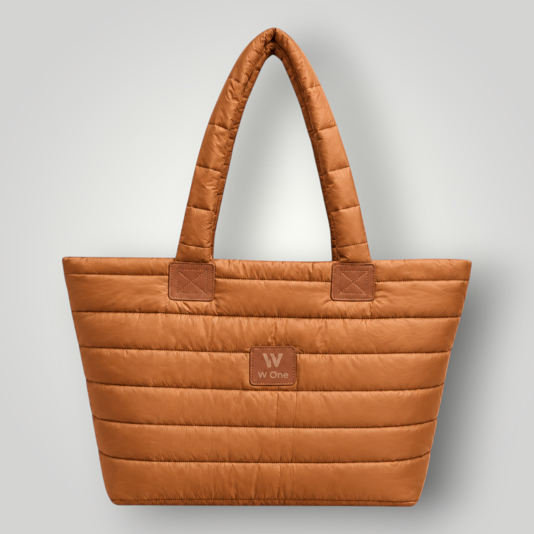 Bolsa W One Brand Store Move Puffer grande na cor caramelo com acabamento acolchoado e alças reforçadas