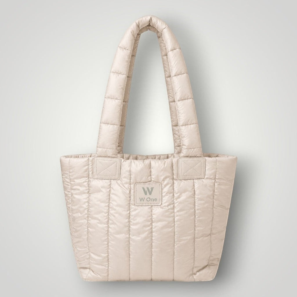 Bolsa W One Brand Store Move Puffer off white acolchoada com alças resistentes e design moderno para academia