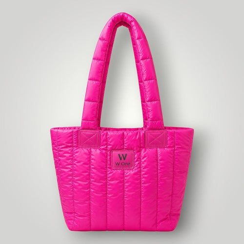 Bolsa W One Brand Store Move Puffer pink com acabamento acolchoado e alças reforçadas para academia e dia a dia
