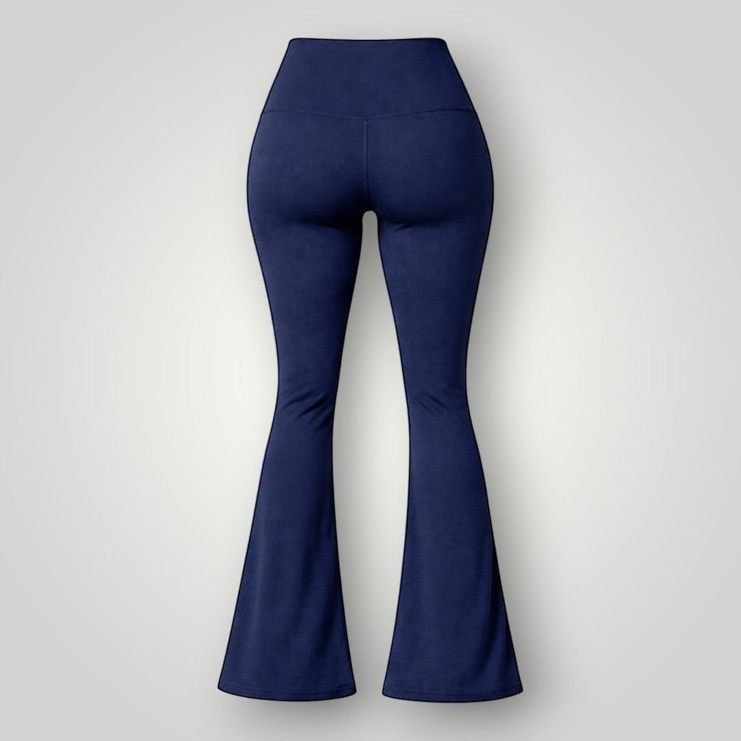 Calça flare W One Brand Store azul marinho com cós largo, modelagem que alonga a silhueta e tecido de alta compressão.