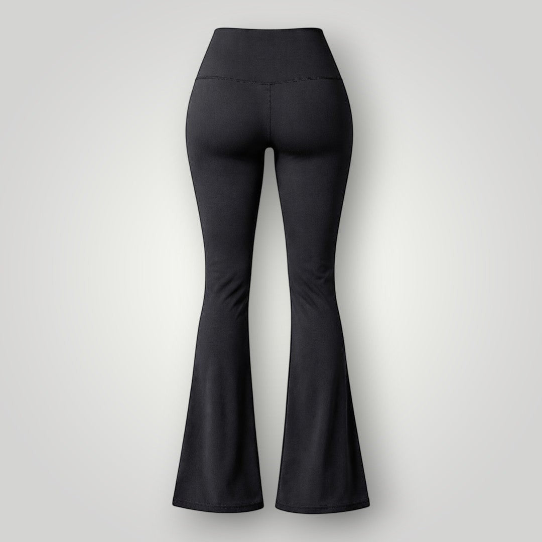 Calça flare preta W One Brand Store com cós largo em poliamida e elastano, vista traseira