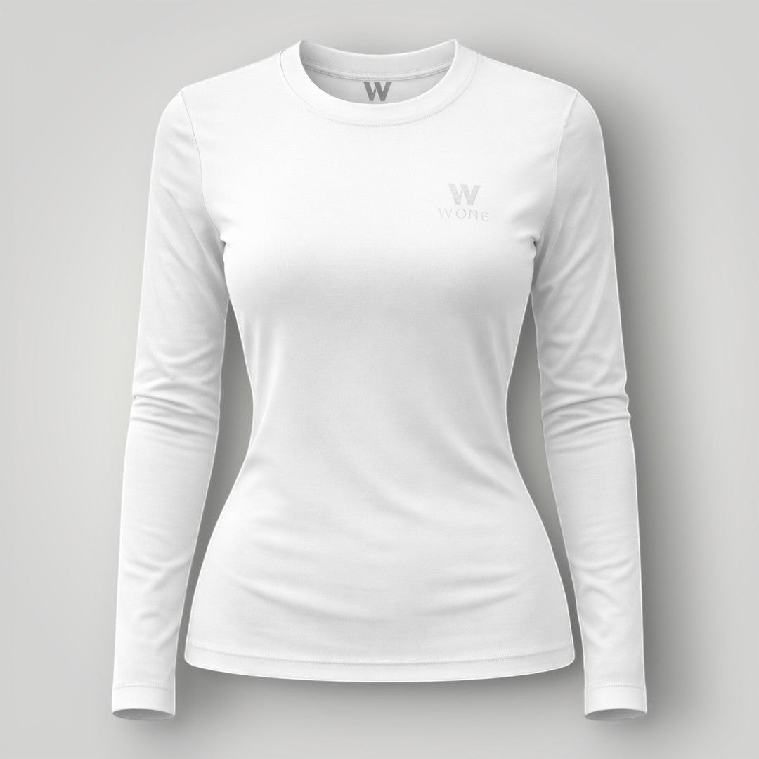 Camiseta feminina W One Brand Store branca de manga longa em tecido respirável com proteção solar FPU 50+