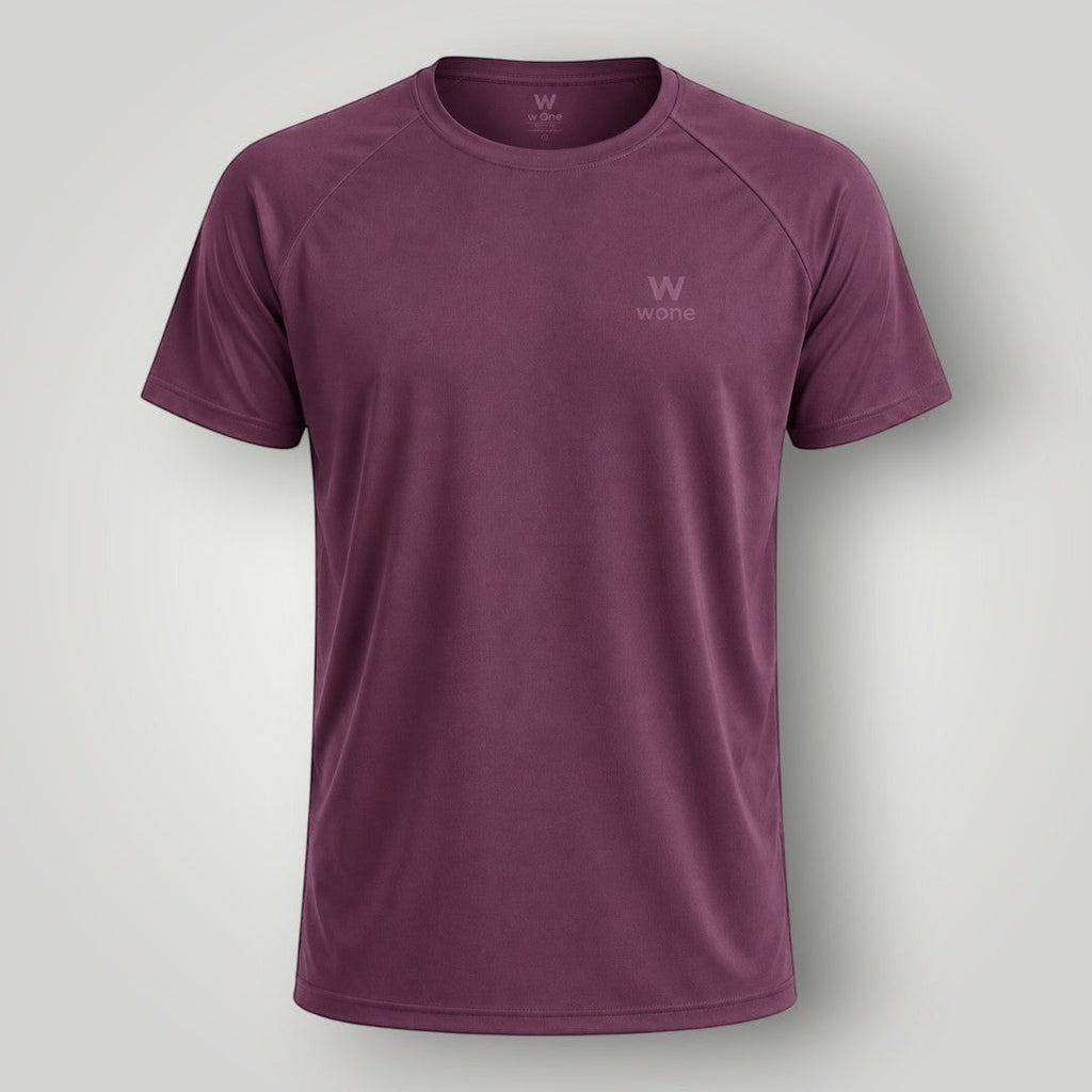 Camiseta W One Brand Store Dynamic Wine unissex com manga raglan, feita em tecido leve e respirável com proteção FPU 50+