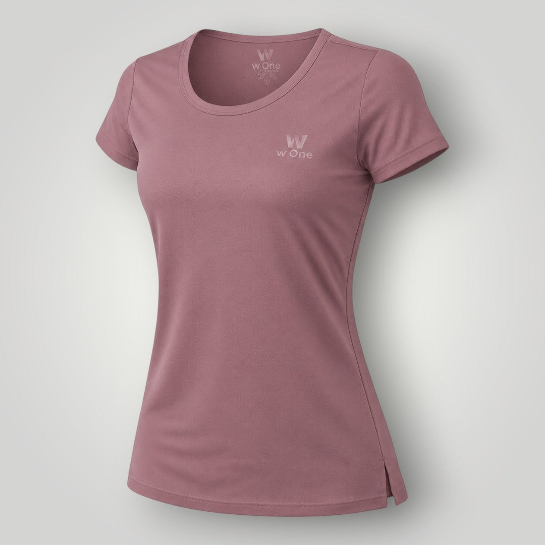 Camiseta feminina W One Brand Store Essence na cor cacau com manga curta, tecido leve e respirável para treinos.