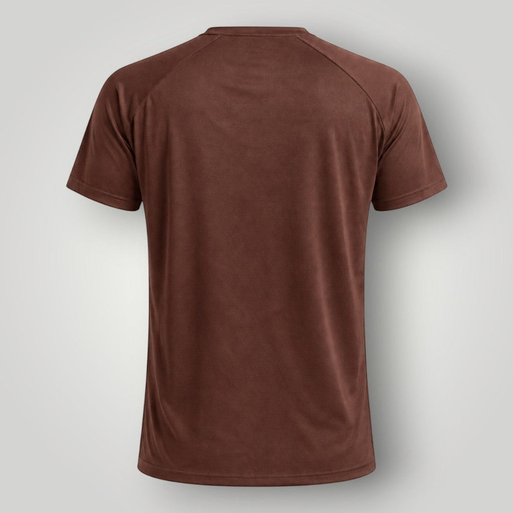 Vista traseira da camiseta unissex W One Brand Store Dynamic Coffee em tecido tecnológico marrom com corte raglan