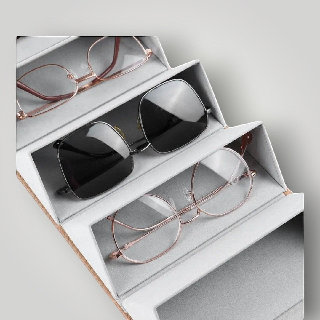 Case dobrável caramelo da W One Brand Store com 5 divisórias, ideal para organizar óculos de sol e de grau.