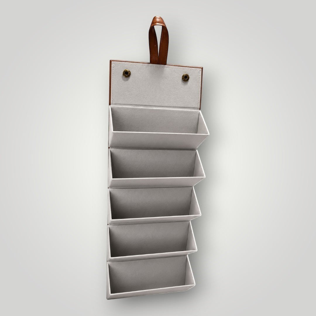 W One Brand Store Case porta-óculos dobrável caramelo com 5 divisórias, ideal para organizar e proteger óculos.