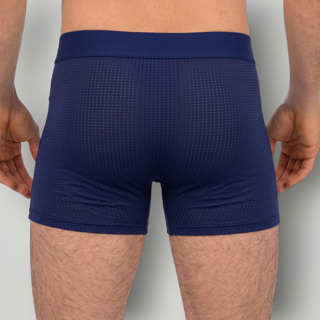 Cueca boxer W One Brand Store azul marinho em poliamida com tecnologia dry, tecido respirável e ajuste anatômico.