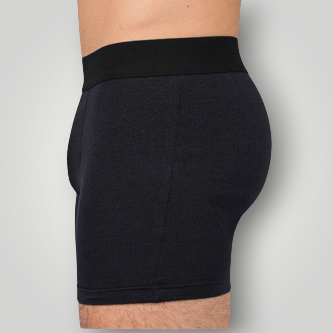 Cueca boxer preta W One Brand Store com tecnologia Thermo Dry, tecido respirável de algodão e costura invisível.