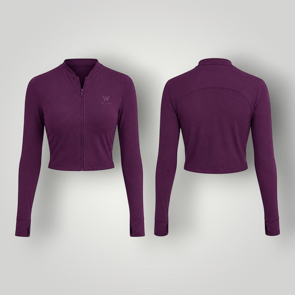 Jaqueta cropped W One Brand Store na cor vinho, modelo dry fit com zíper frontal, mangas longas e tecido respirável.