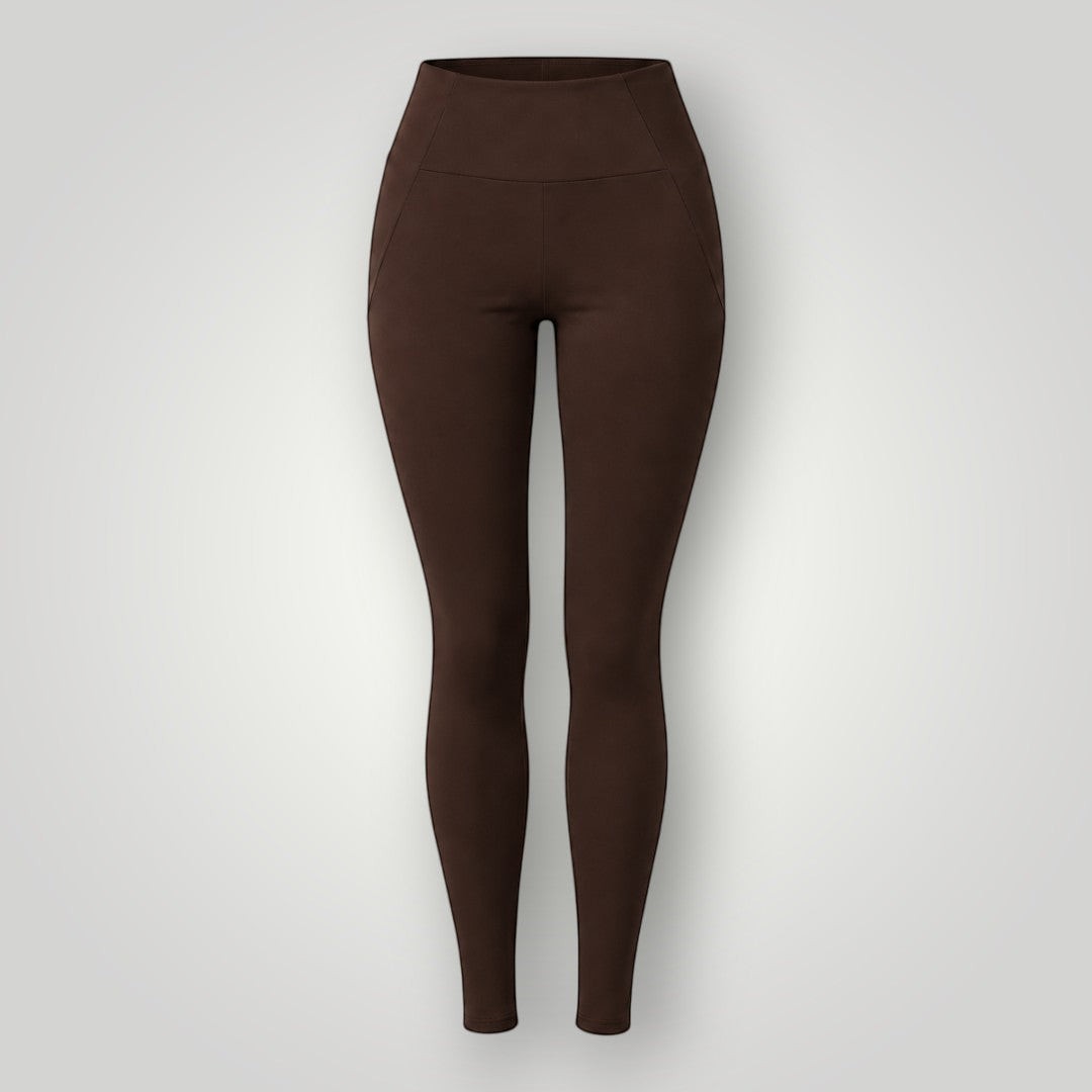 Legging W One Brand Store Performance na cor coffee com bolso V lateral, tecido de poliamida com proteção solar.