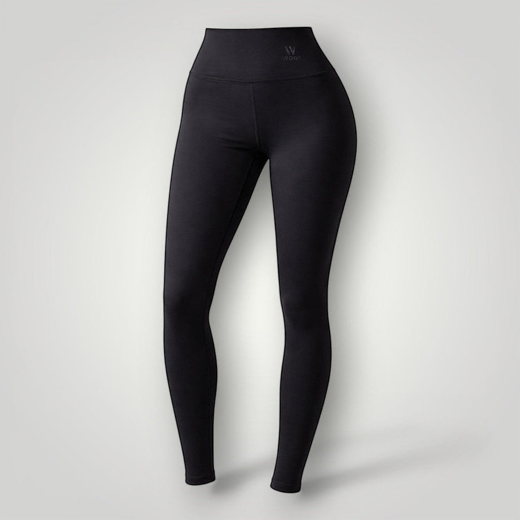 Legging W One Brand Store Essence preta de cintura alta com tecido de média compressão e proteção solar FPU 50+