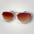 Óculos de sol aviador W One Brand Store com armação de metal dourado e lentes degradê marrons