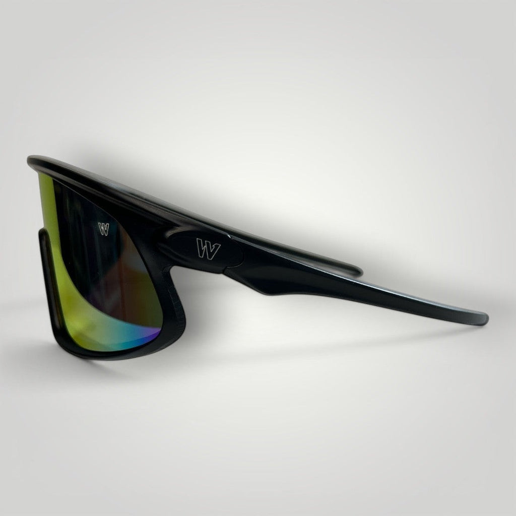 Óculos de Sol Esportivo Modelo Máscara Maxi Preto com Lente Multicolor Espelhada vista lateral