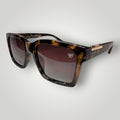 Óculos de Sol Premium Quadrado em Acetato Camuflado Marrom com Lentes Marrons vista frontal