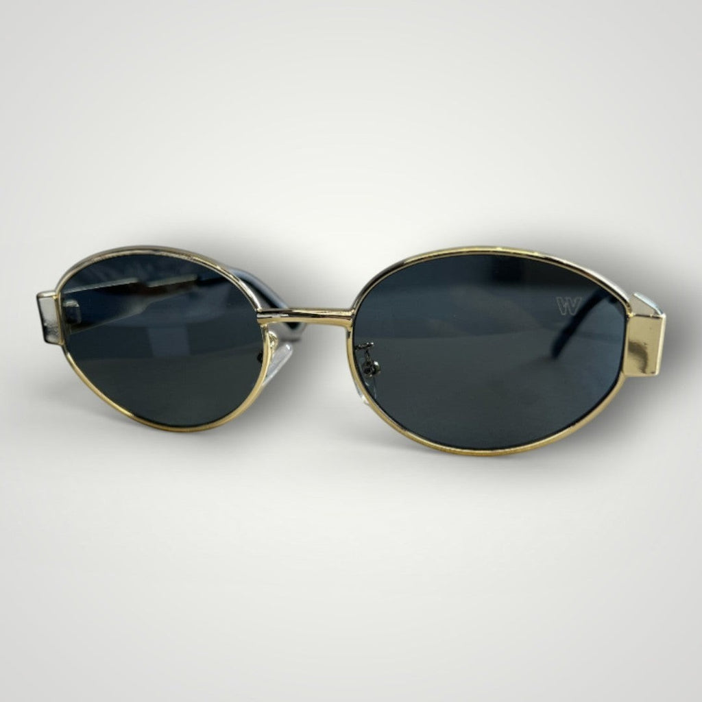 Óculos de Sol Redondo Metal Fumê detalhe da armação e das lentes