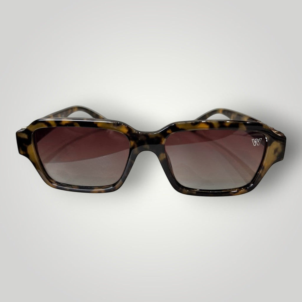 Óculos de Sol Premium Retangular em Acetato Camuflado com Lentes Marrons Degradê outro ângulo