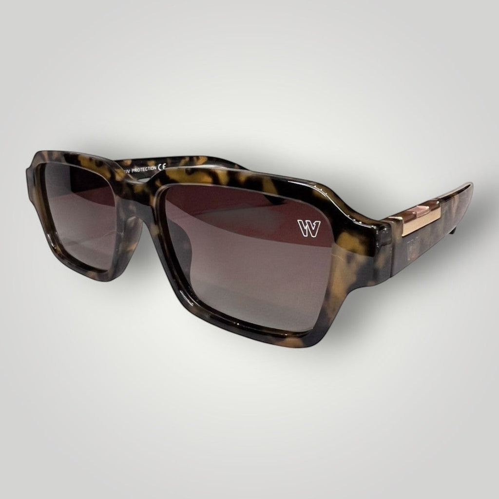 Óculos de Sol Premium Retangular em Acetato Camuflado com Lentes Marrons Degradê vista frontal