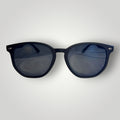 Óculos de sol W One Brand Store retrô com armação de acetato preto e lentes fumê com proteção UV400