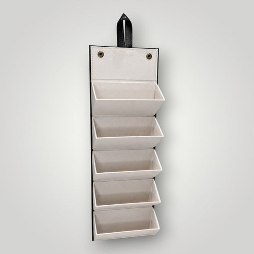 Porta-óculos dobrável W One Brand Store preto com 5 divisórias internas bege para organização e proteção de óculos.