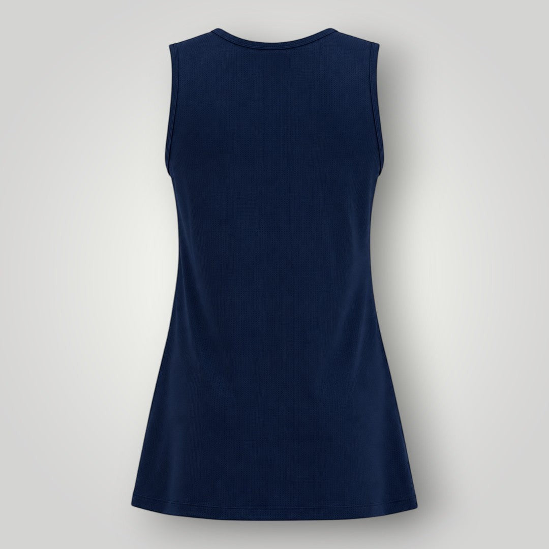 Regata W One Brand Store azul marinho em poliamida dry fit, ideal para beach tennis com proteção UV e caimento leve.