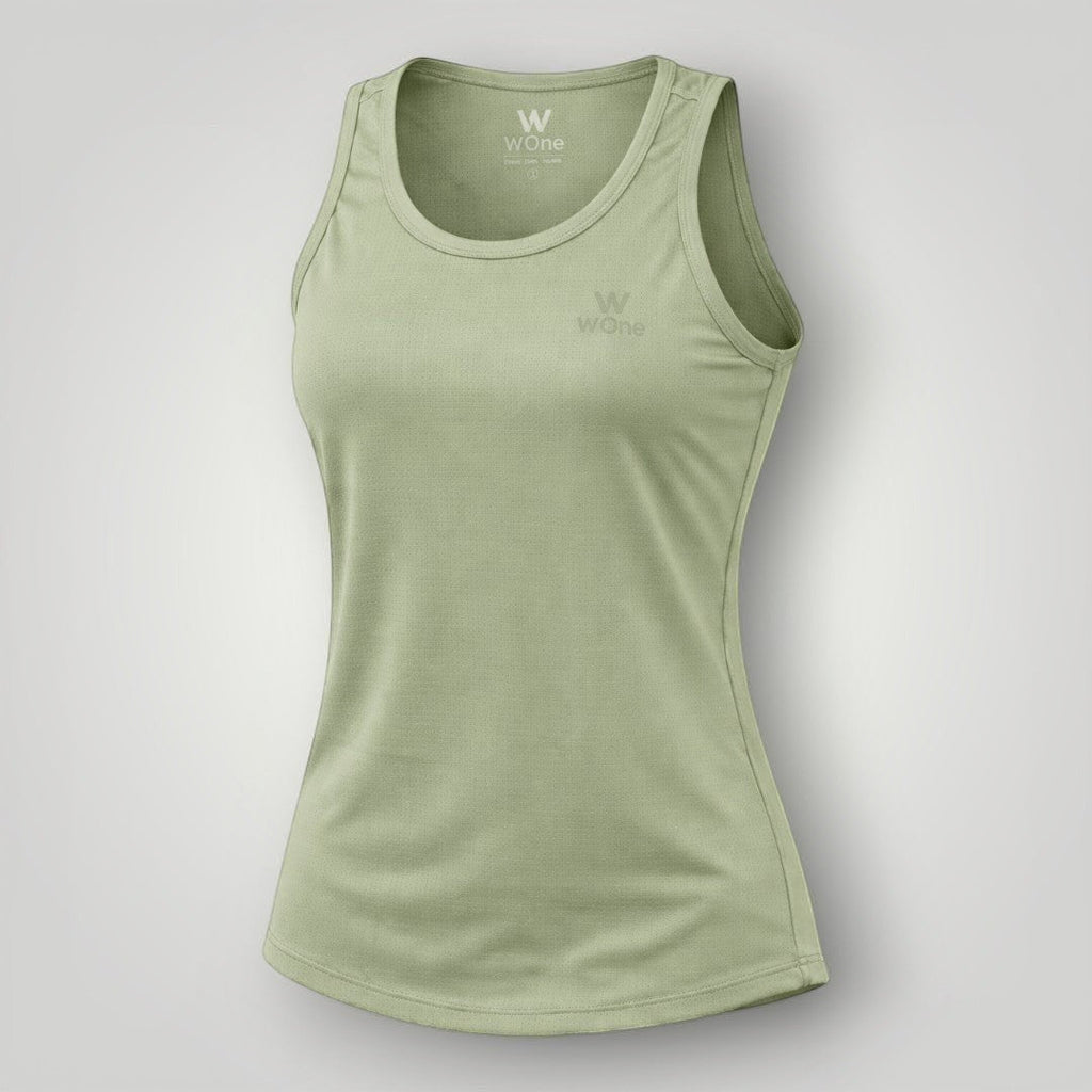 Regata feminina W One Brand Store na cor verde malva, tecido leve e respirável com proteção solar FPU 50+