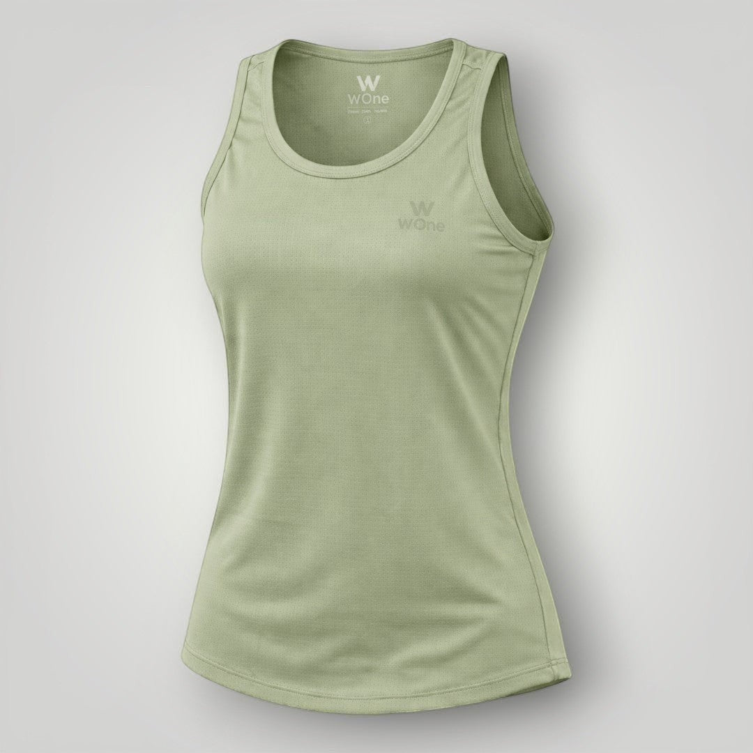 Regata feminina W One Brand Store na cor verde malva, tecido leve e respirável com proteção solar FPU 50+