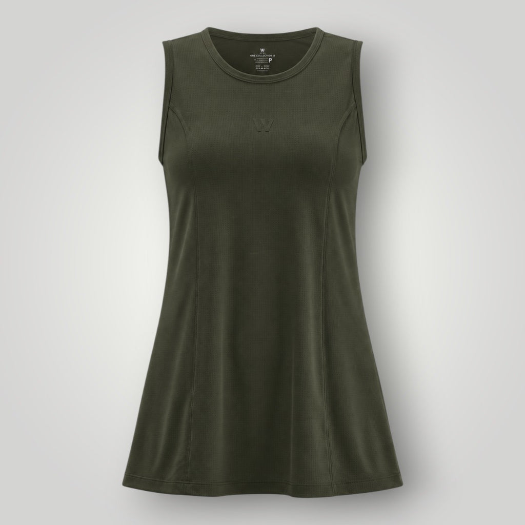 Regata W One Brand Store verde militar em poliamida dry fit com proteção UV, ideal para beach tênis e esportes.