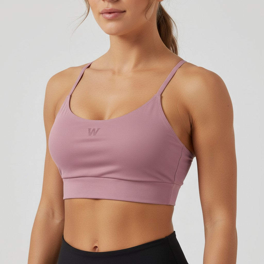 Top esportivo W One Brand Store cor cacau com alças fixas e média sustentação, ideal para treinos e uso diário.