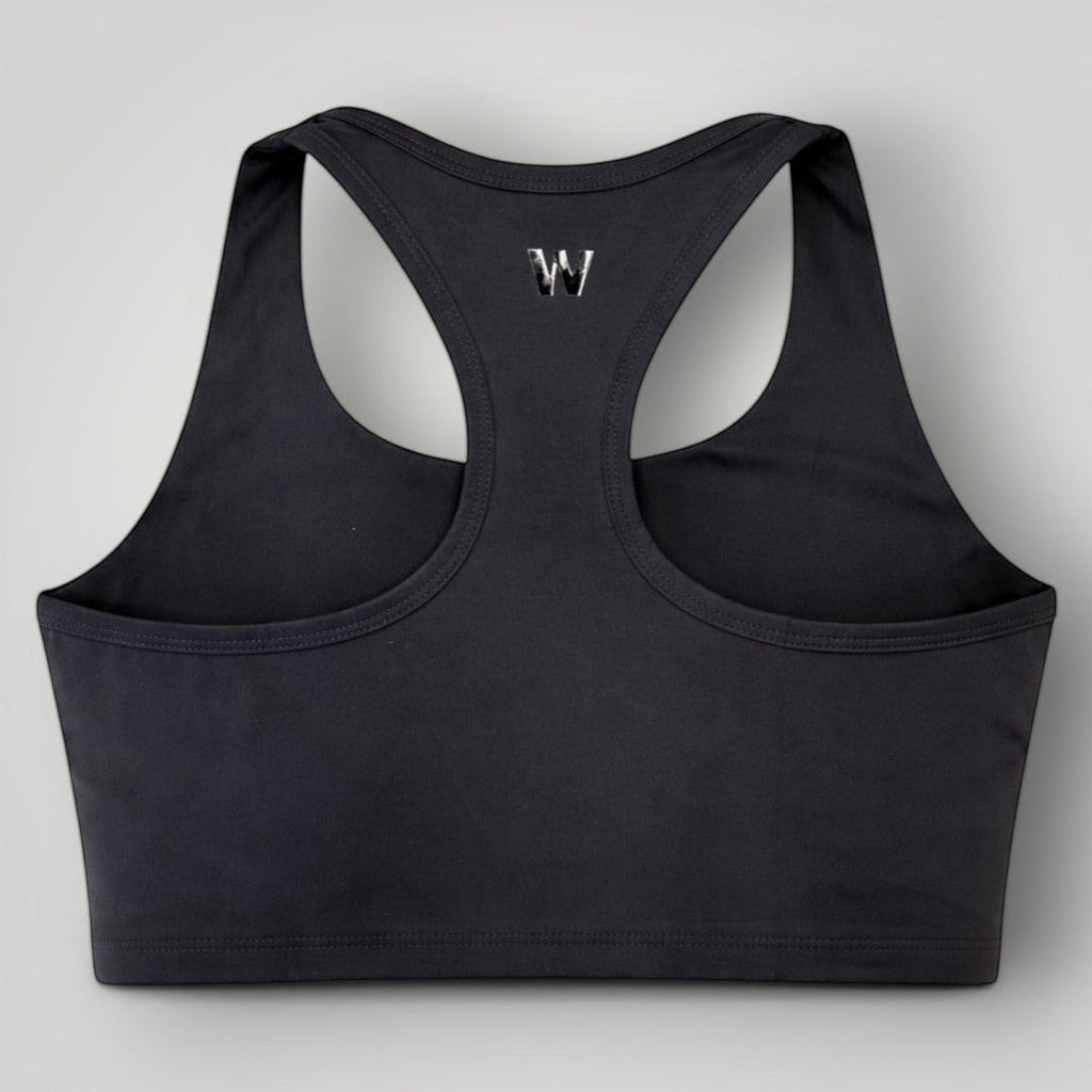 Top Essence Preto W One em detalhe com modelagem nadador