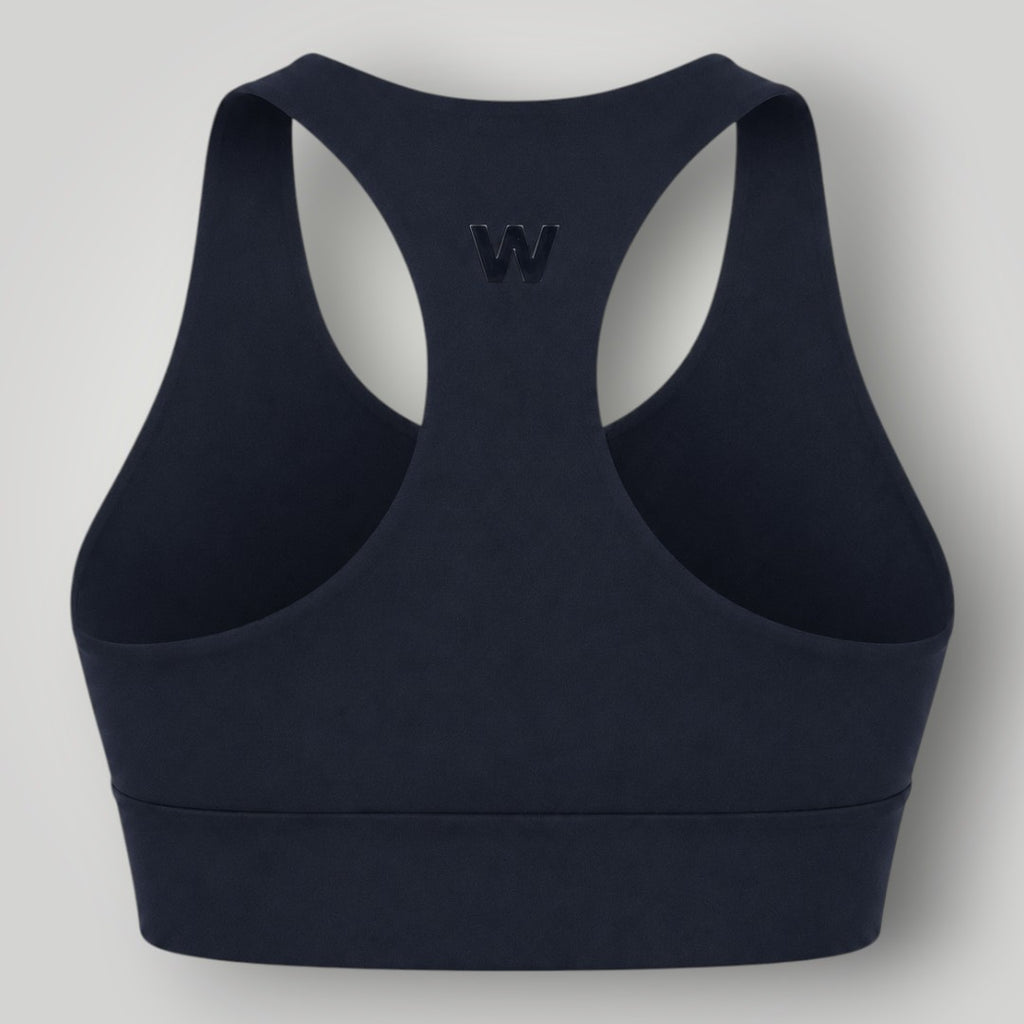 Top W One Brand Store preto modelo nadador em poliamida com alta sustentação e logo discreto nas costas