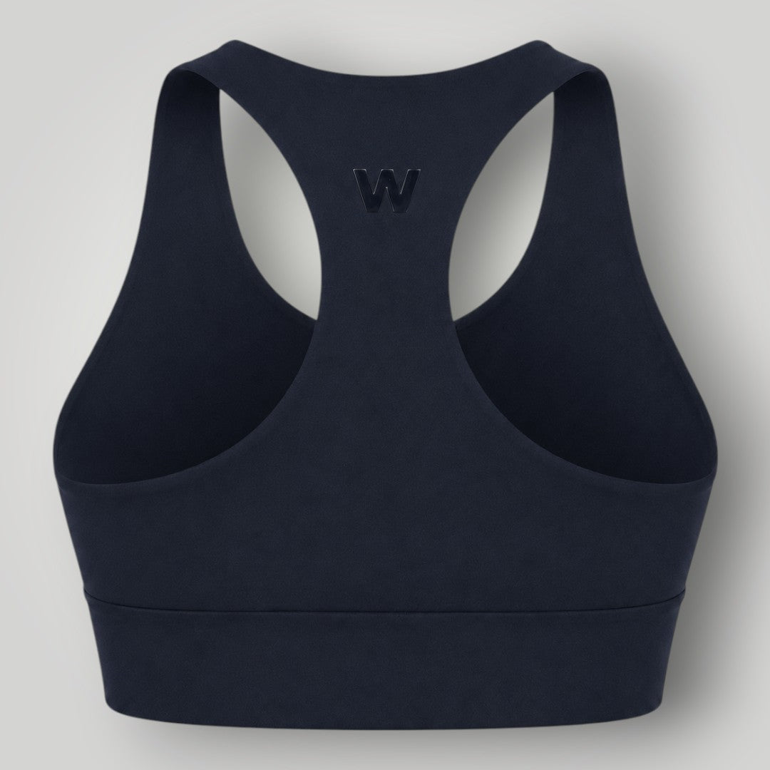Top W One Brand Store preto modelo nadador em poliamida com alta sustentação e logo discreto nas costas