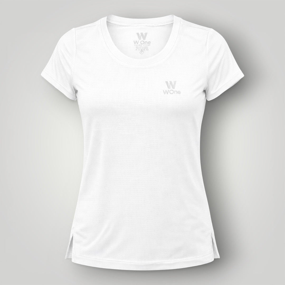 W One Brand Store white polyamide fitness t-shirt for women with a light touch and side slits. Features SUN PRO UV protection.