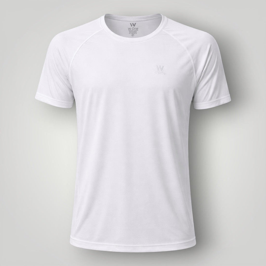 W One Brand Store white polyamide t-shirt with raglan sleeves and subtle logo detail, ideal for fitness.