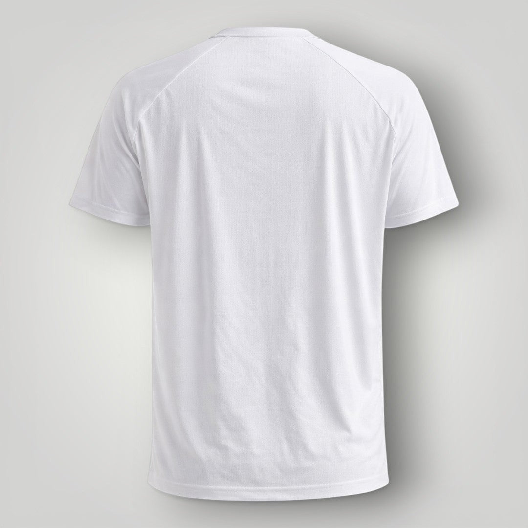 W One Brand Store white polyamide t-shirt with raglan sleeves and a straight cut, ideal for fitness.